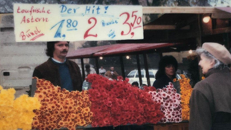 Blumen Peters auf dem Wochenmarkt Nordenham